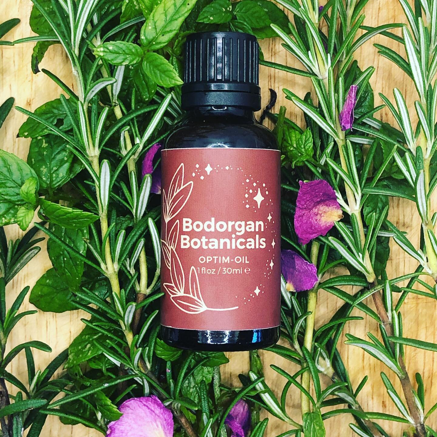 Just one of the gorgeous botanical treats you&rsquo;ll find in the beautiful immune-boosting wellness boxes @vigour_wellness - Optim-oil, from our little sister venture @bodorganbotanicals - a revitalising infused oil made with botanicals from the @p