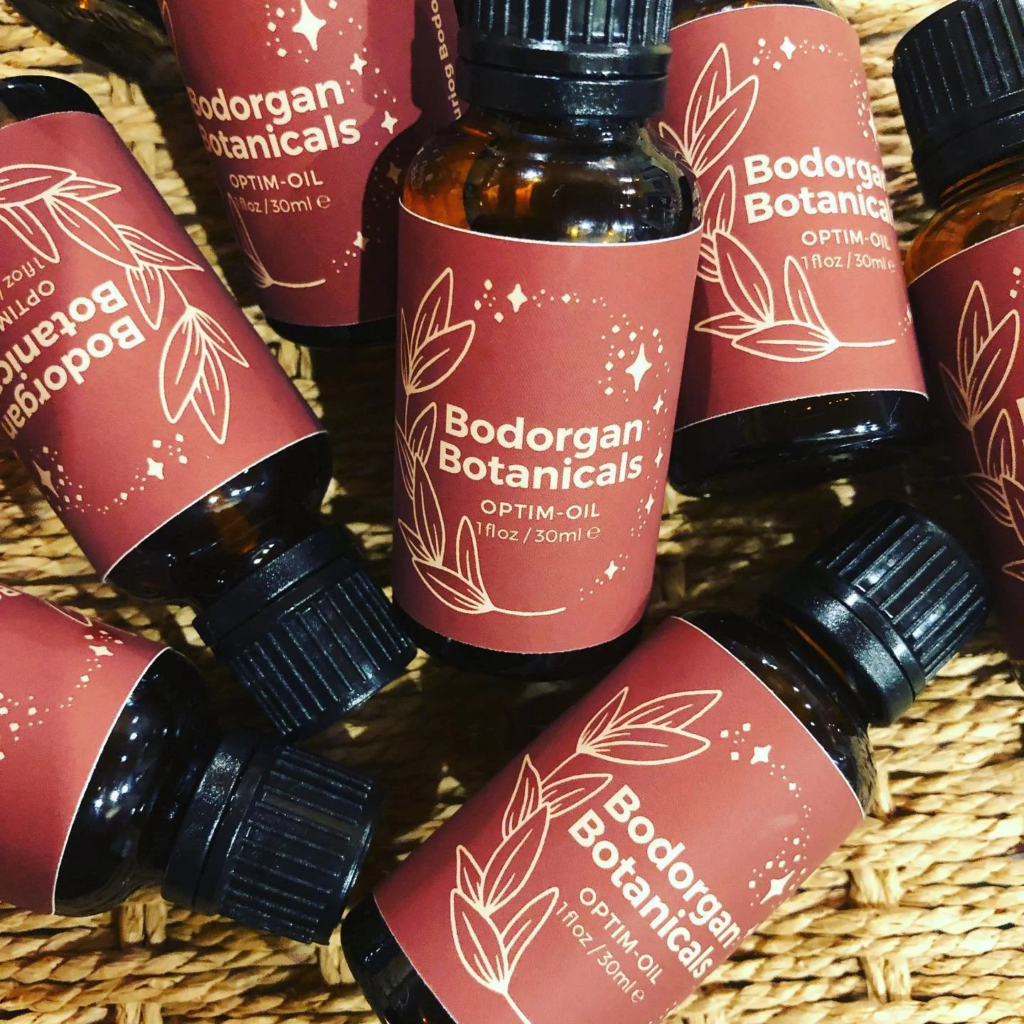 Festive #wellnessboxes on their way, with some scrumptious botanical treats like this amazing infused #optimoil from our other venture in the gardens @bodorganestate - @bodorganbotanicals A limited edition of hand-made immune-boosting goodies, includ