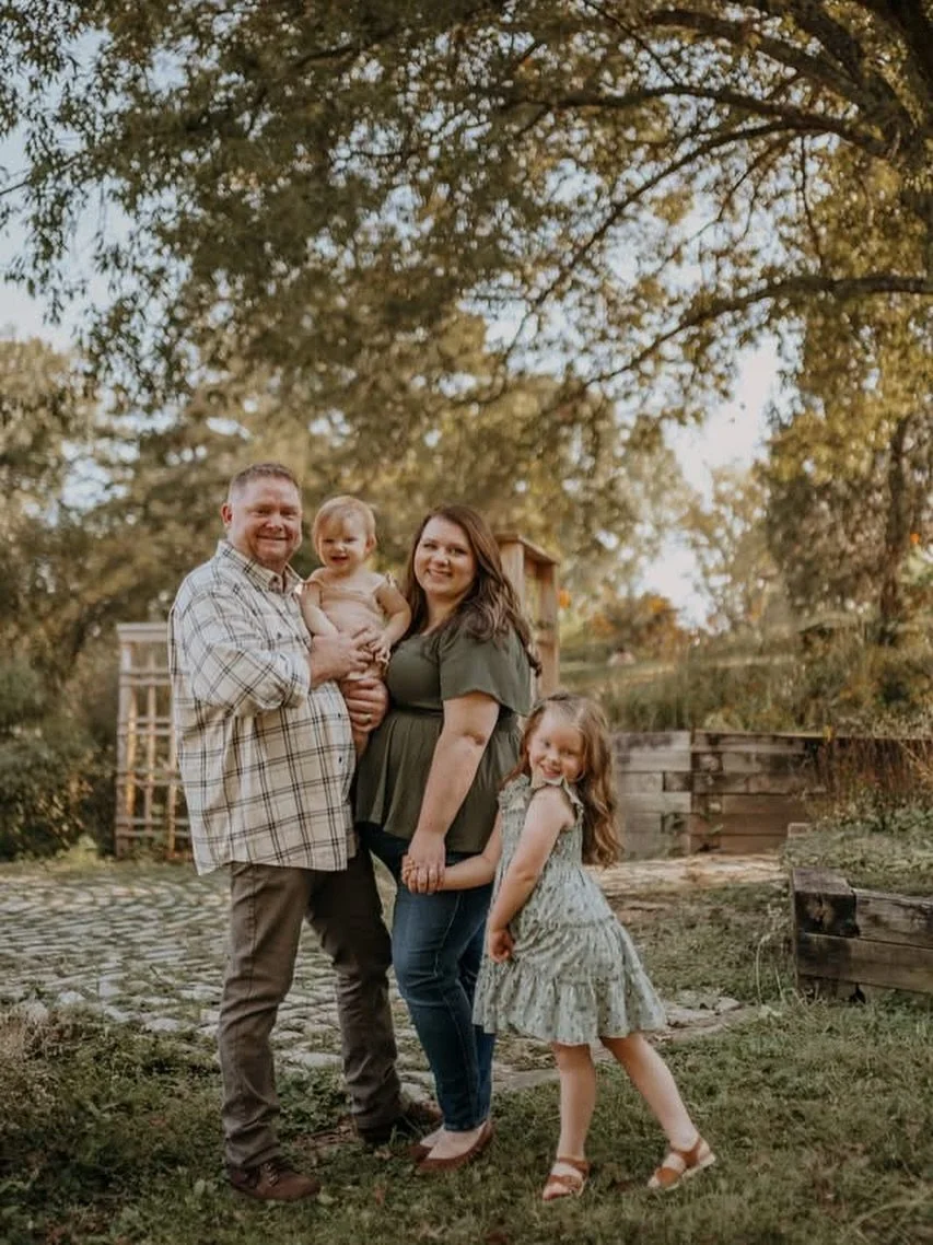 We loved this location for a cake smash! So grateful for our clients&rsquo; continued support of JWP! #linkinbio