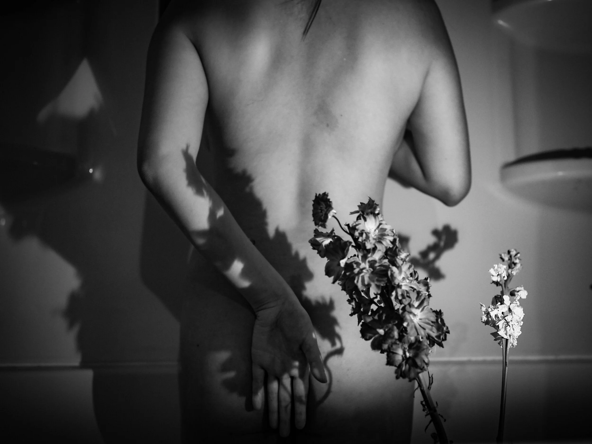 I do not shower with flowers.