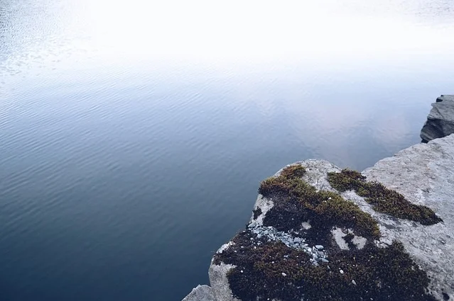 cliff_edge.jpg