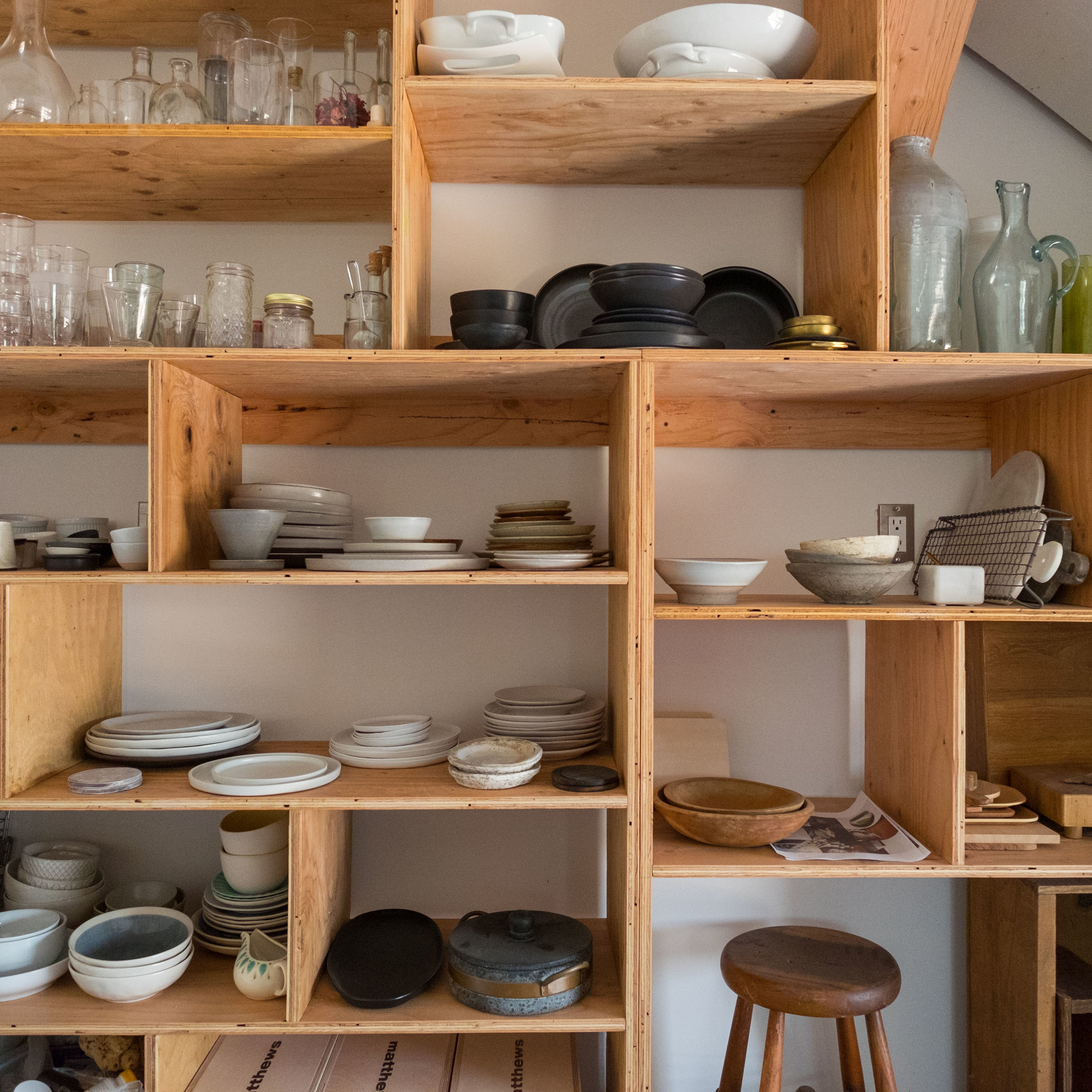 OFFSITE_STUDIO_PROP_SHELVES.jpg