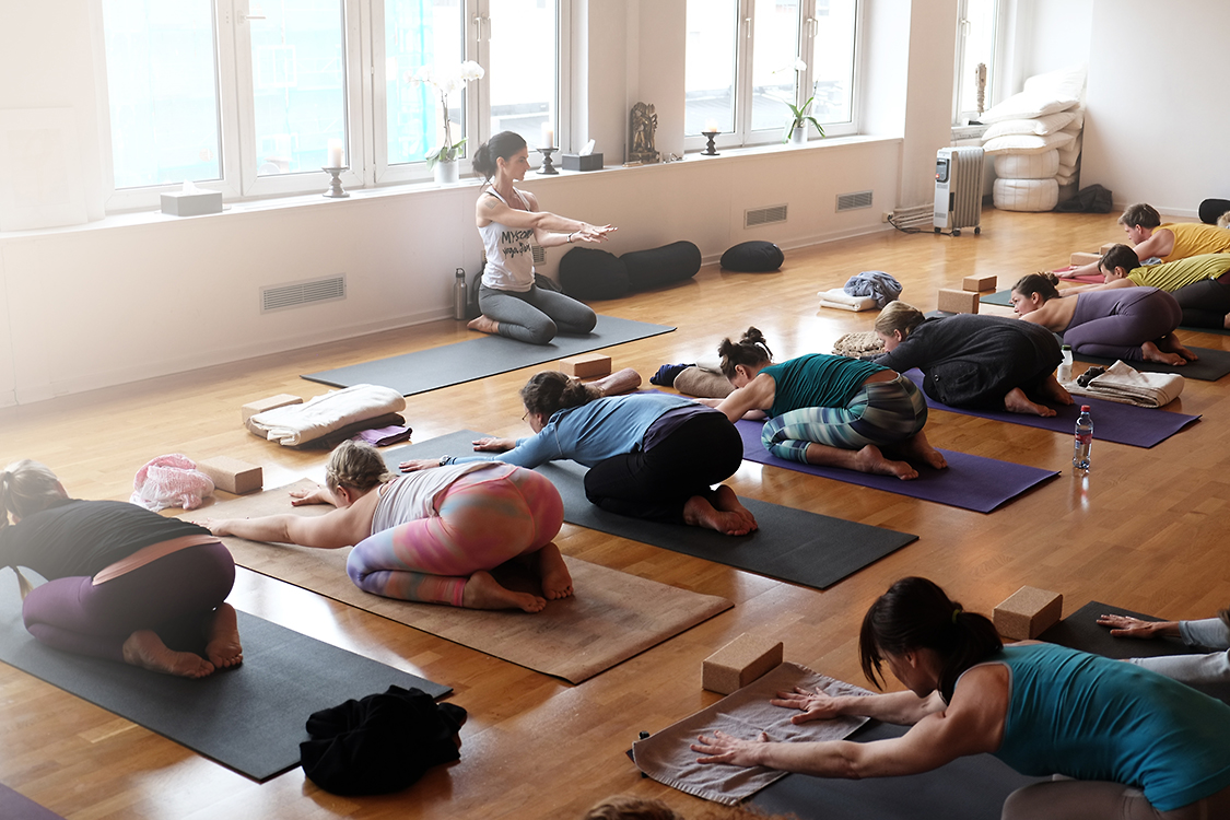 ashtanga-yoga-workshop-kia-oslo-06.jpg