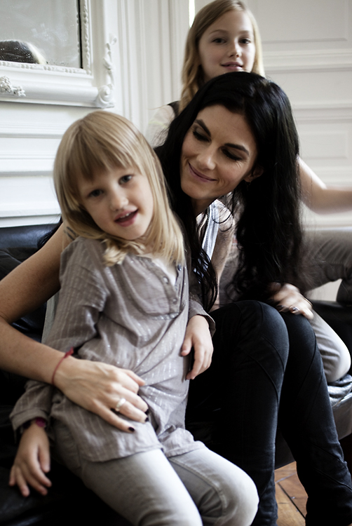 Kia and her daughters in 2010