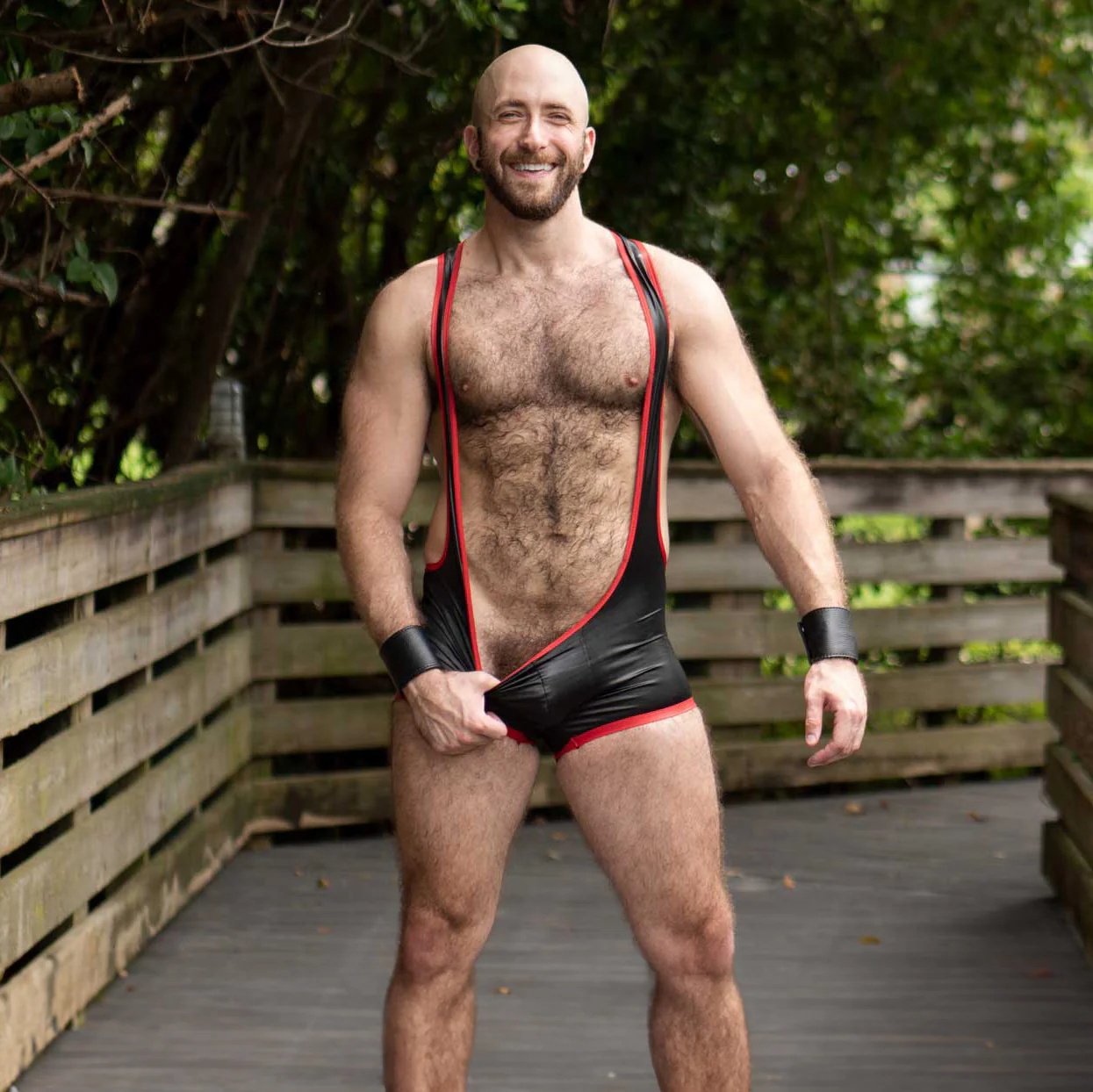 Impulse_Singlet_-_Black_Red_-_Both_-_4_2eccdf1a-2d50-487f-bf3a-fa41162e6747_5000x.jpeg
