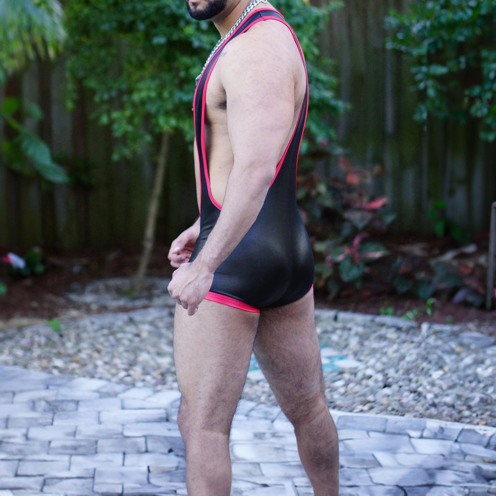 Impulse_Singlet_-_Black_Red_-_Both_-_3_5000x.jpeg