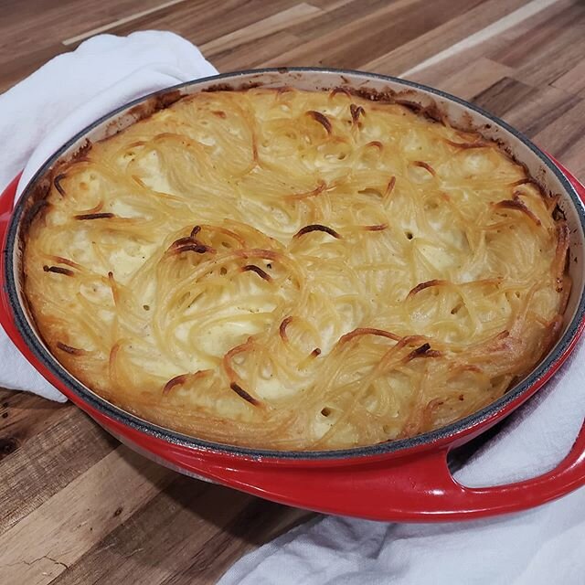 Spaghetti Pie Cacio e Pepe Pantry Style. We substituted in a Lemon + Honey cheese that's been lingering in the fridge. Great choice! Even the toddler LOVES it! #BlackIrisKitchen #lecreuset