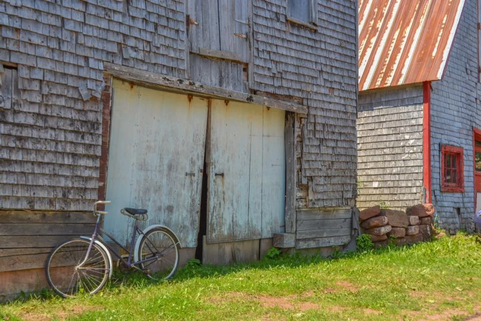 bike-and-barns.jpg