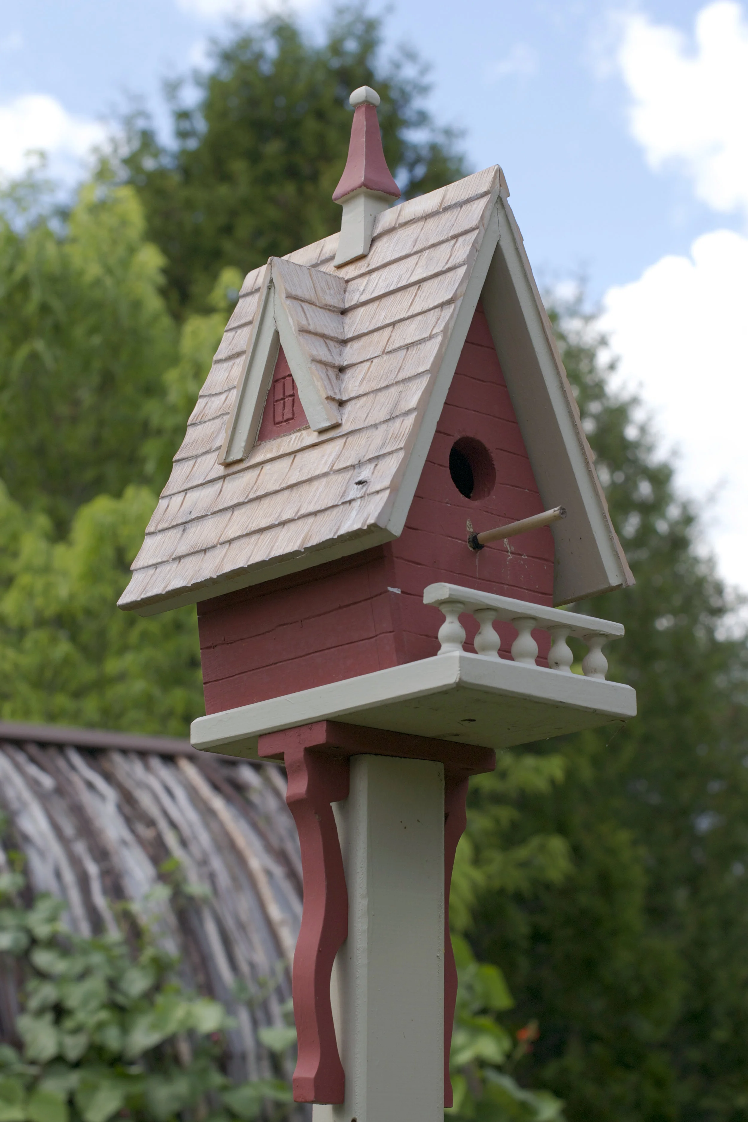 red-birdhouse.jpg