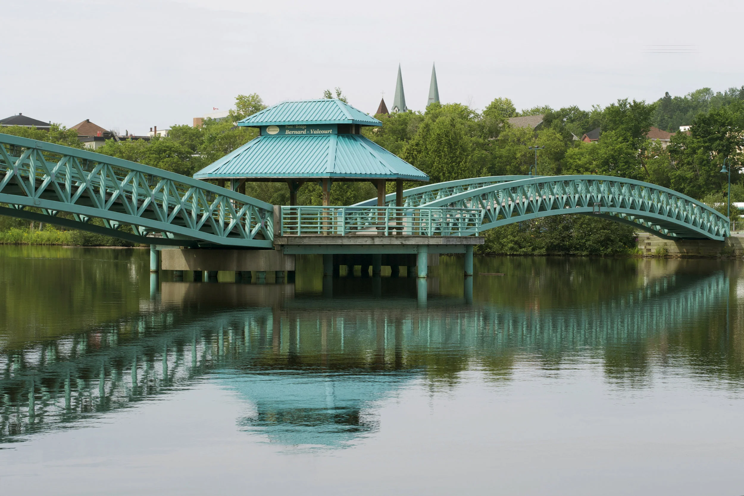 beautiful-reflection-of-bridge.jpg