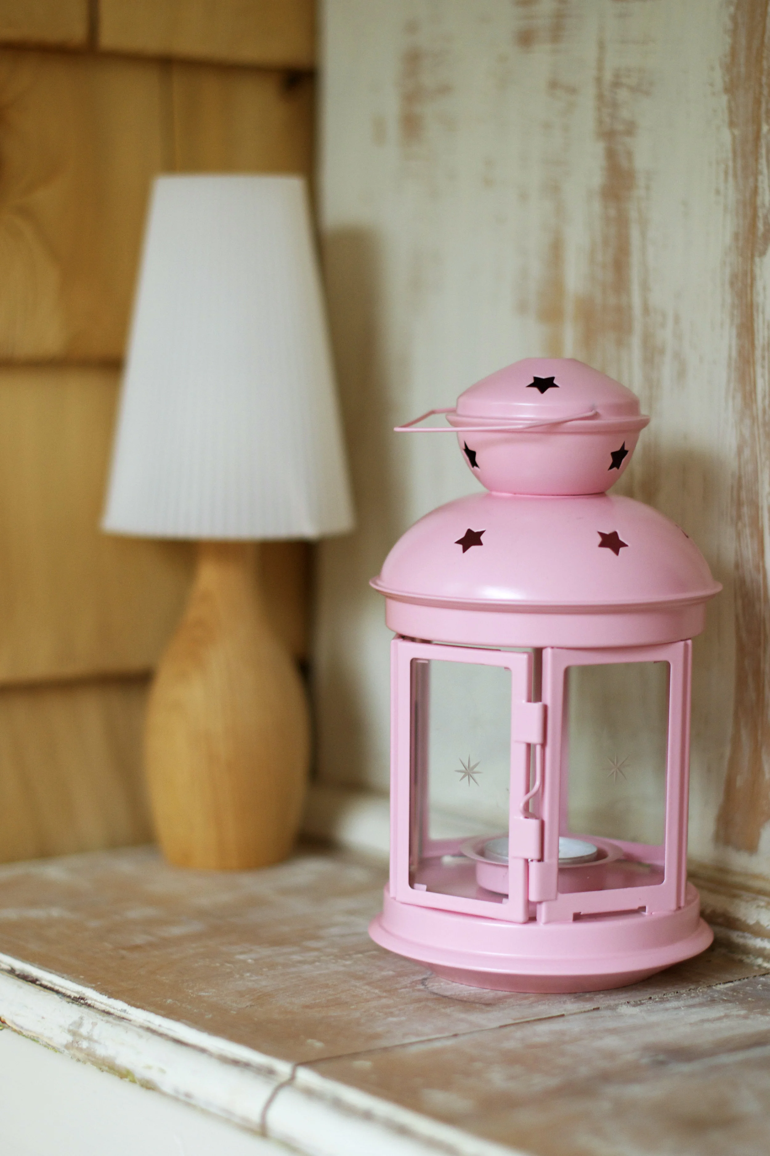 pink-lantern-and-lamp.jpg