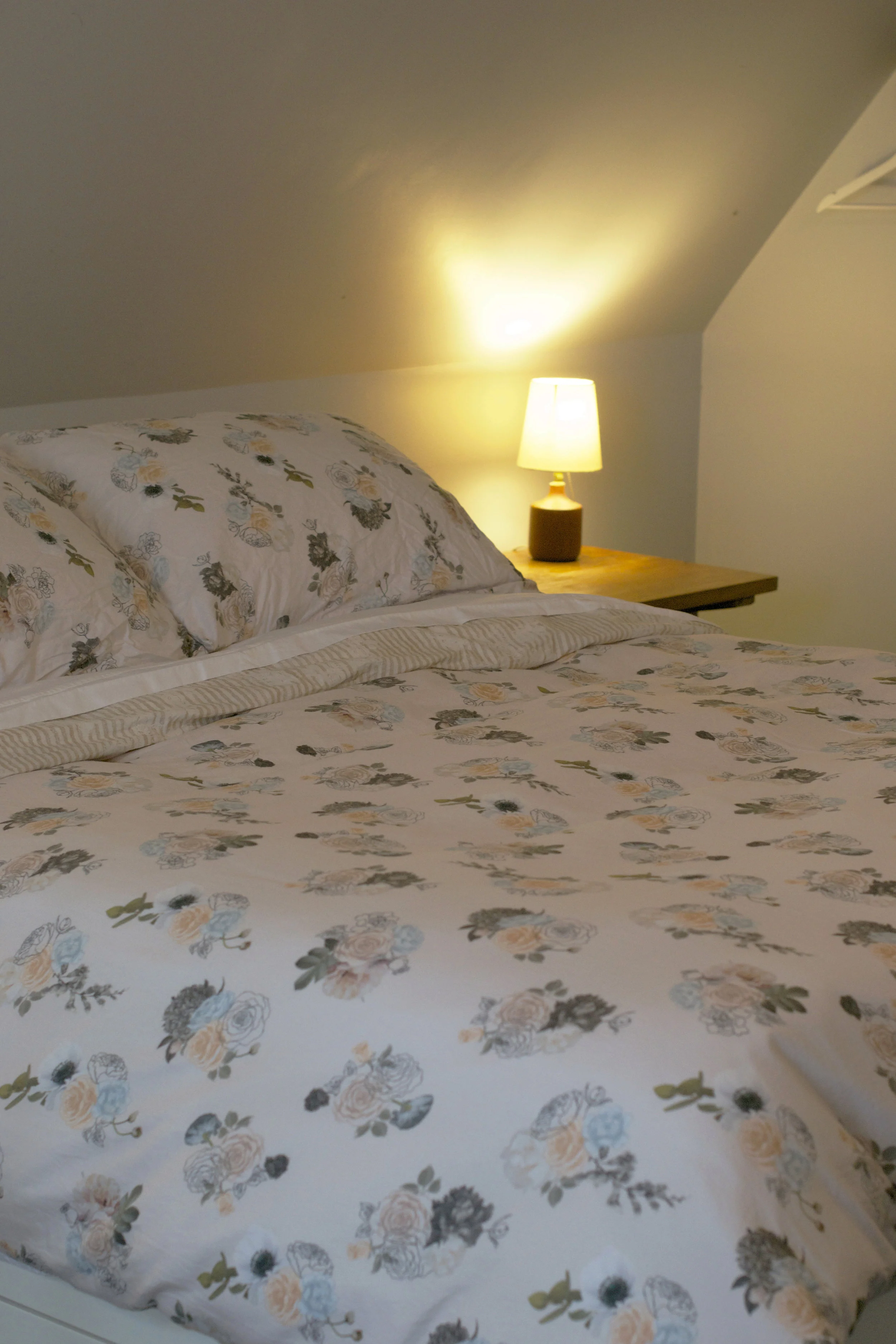 master-bed.jpg