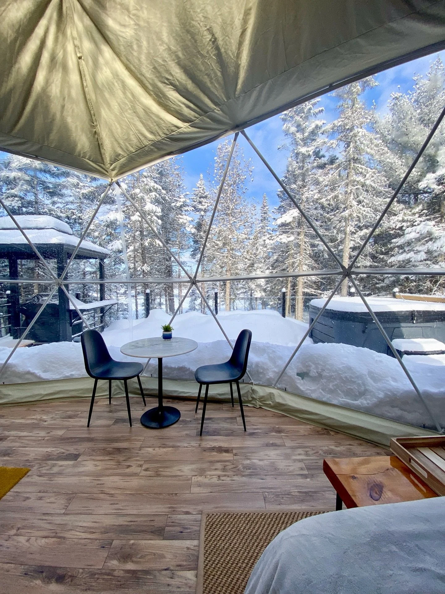 Discover your slow, soul-warming guide to winter in Freddy including your perfect winter getaway. See link 🔗 in bio. 

Fredericton shines in every season, but winter brings a special kind of glow, one that invites you to slow down, bundle up, and sa