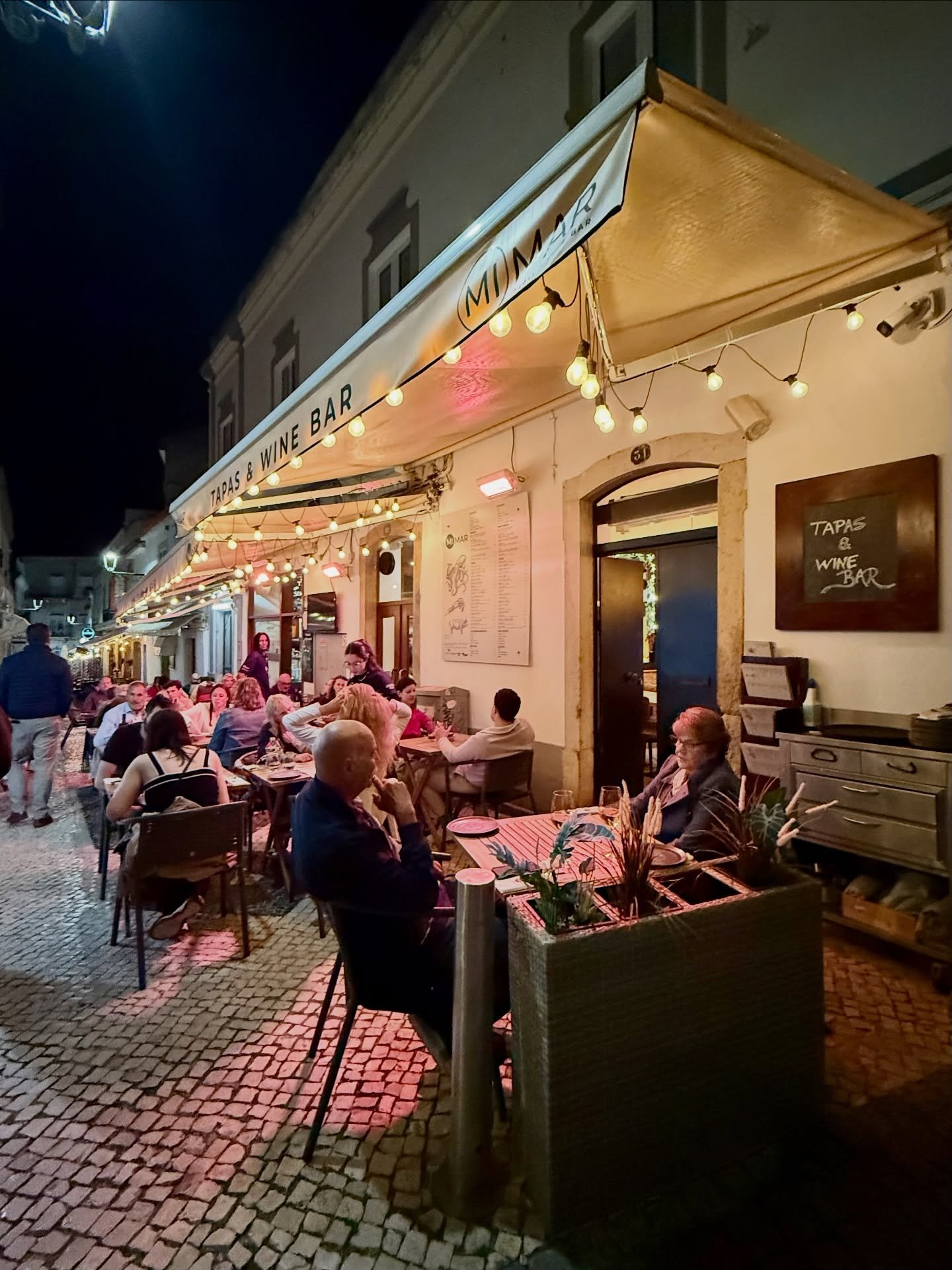 One of those nights you wish you could bottle 🍷✨

Gathered around the table at @mimarlagos with our friends, soaking up the best of what this special spot does so well&mdash;beautifully crafted tapas, exceptional Portuguese wine, and an atmosphere t