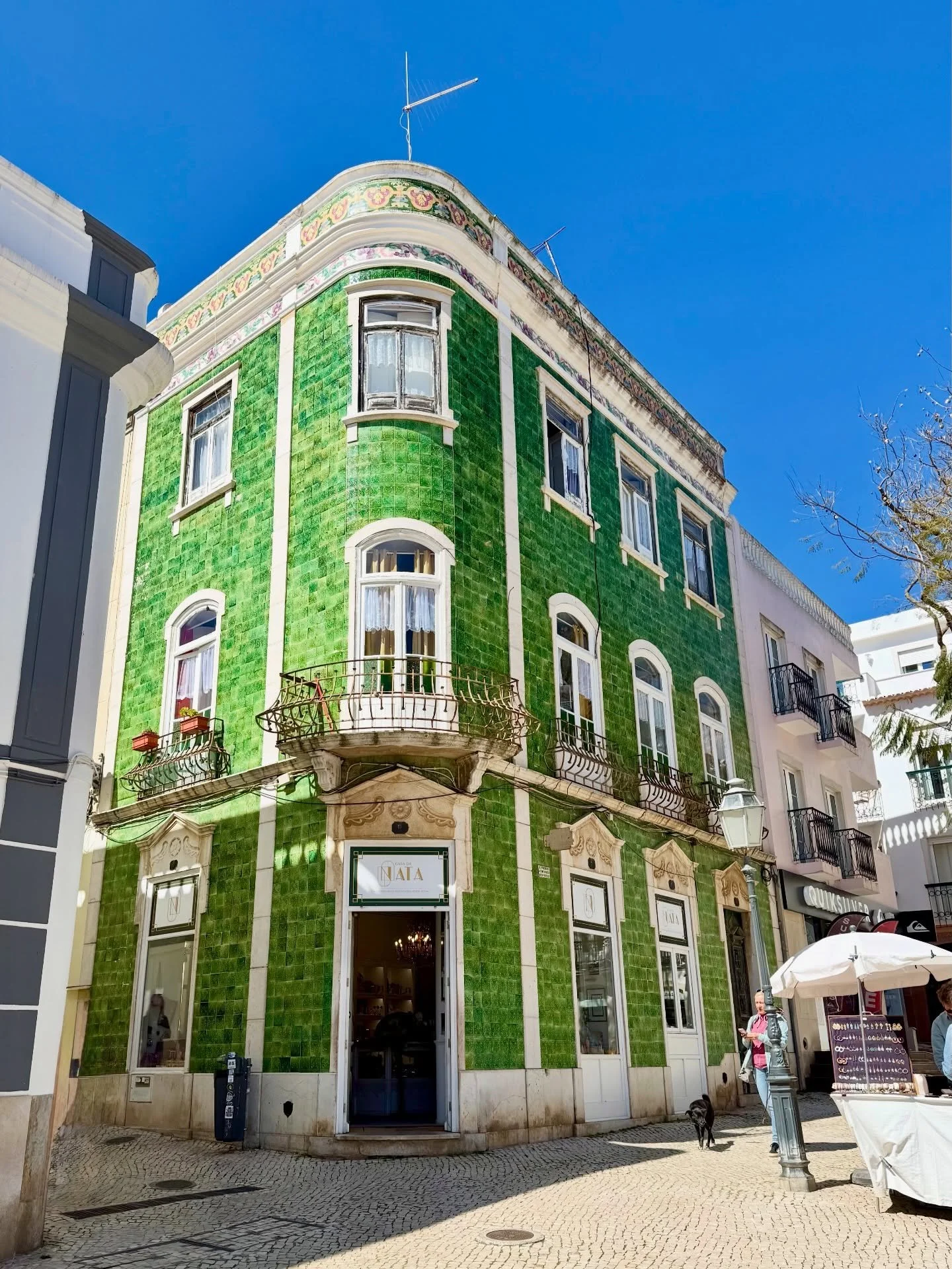 With only a couple of days left in the Algarve, and the guys pulled toward one more round on the ⛳️ links, the girls found ourselves drawn in a different direction&mdash;into the heart of Old Town Lagos, guided only by curiosity.

There&rsquo;s a qui