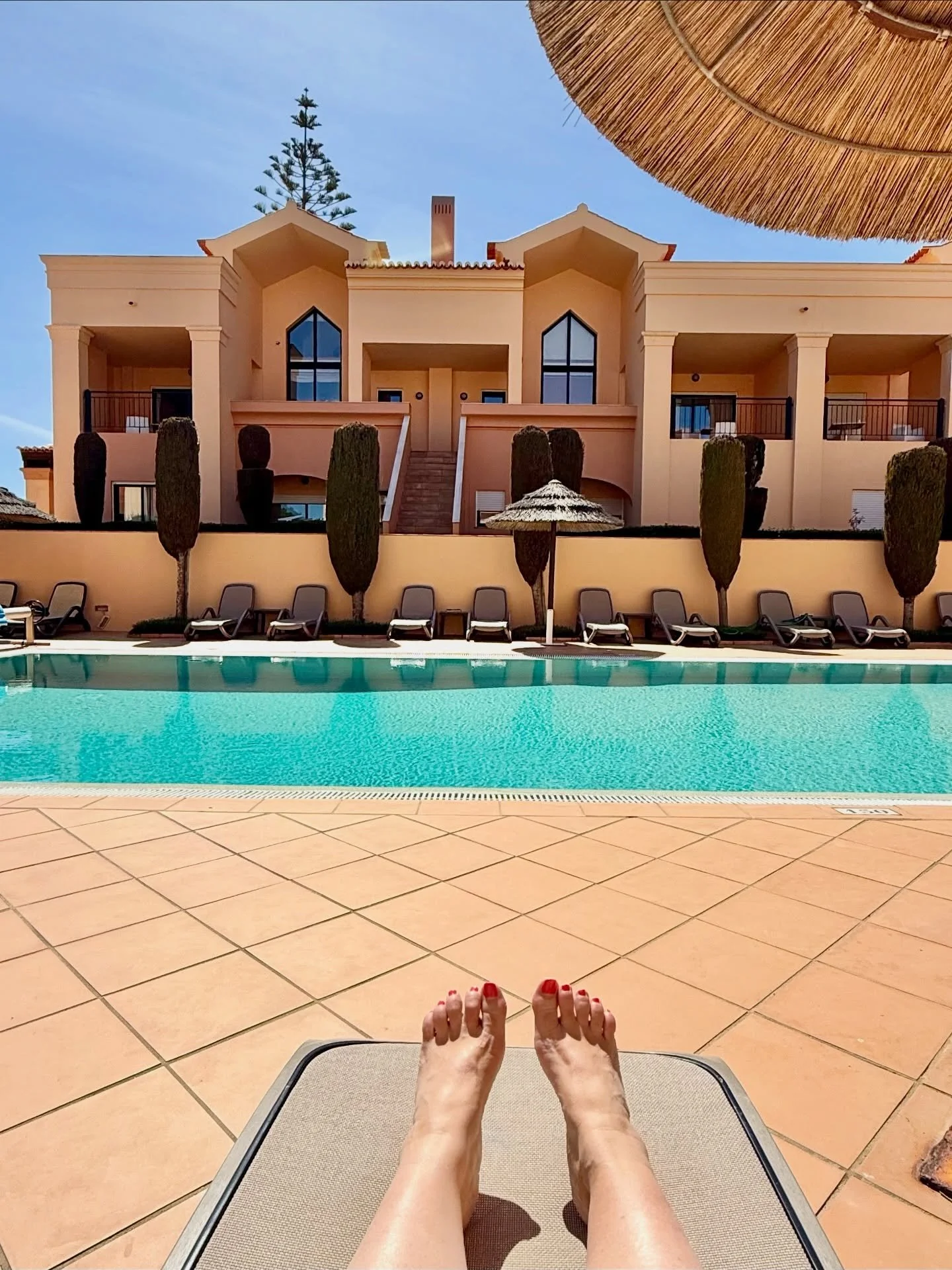 Thank you @baiadaluz ☀️🌴

Three weeks of Algarve living have flown by, and now we&rsquo;re off to explore more of Portugal. 🇵🇹

We truly loved our time at Ba&iacute;a da Luz &mdash; such a beautiful home base in Praia da Luz. Lush gardens, invitin