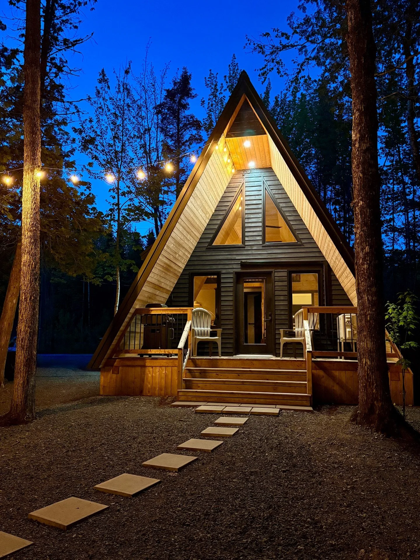Looking for a place to unplug, recharge, and reconnect with nature? 🌲✨

There are places that help you see more. And then there are places that help you feel more.

For two nights, Oasis of the Trees at @mangata_mactaquac became my woodland sanctuar