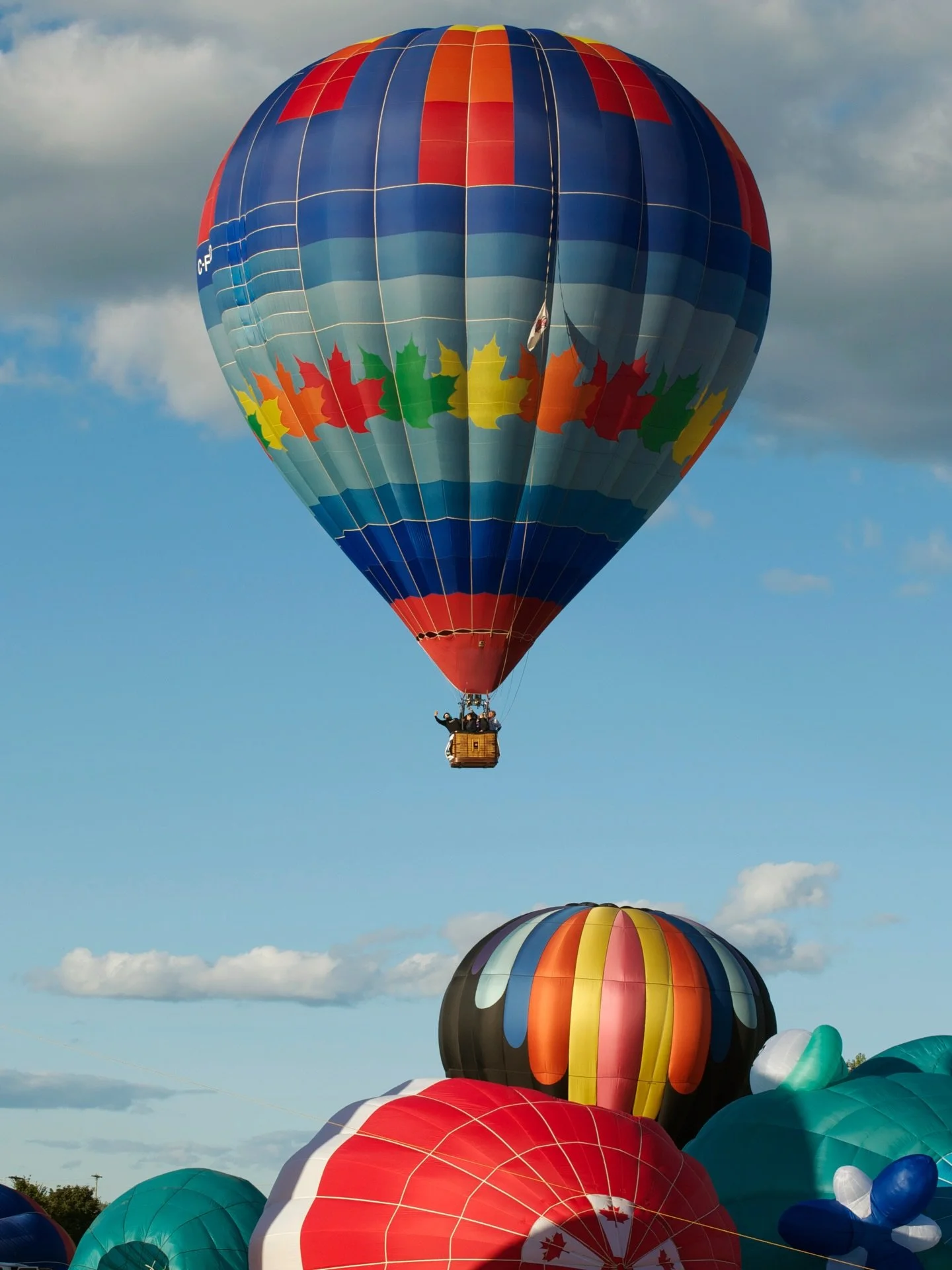 Look up! 🎈 When colourful hot air balloons fill the sky over Sussex, New Brunswick, it&rsquo;s hard not to stop and watch.

The Atlantic Balloon Fiesta returns Sept 10&ndash;13, 2026, bringing balloon launches, family fun, live music, food, markets 