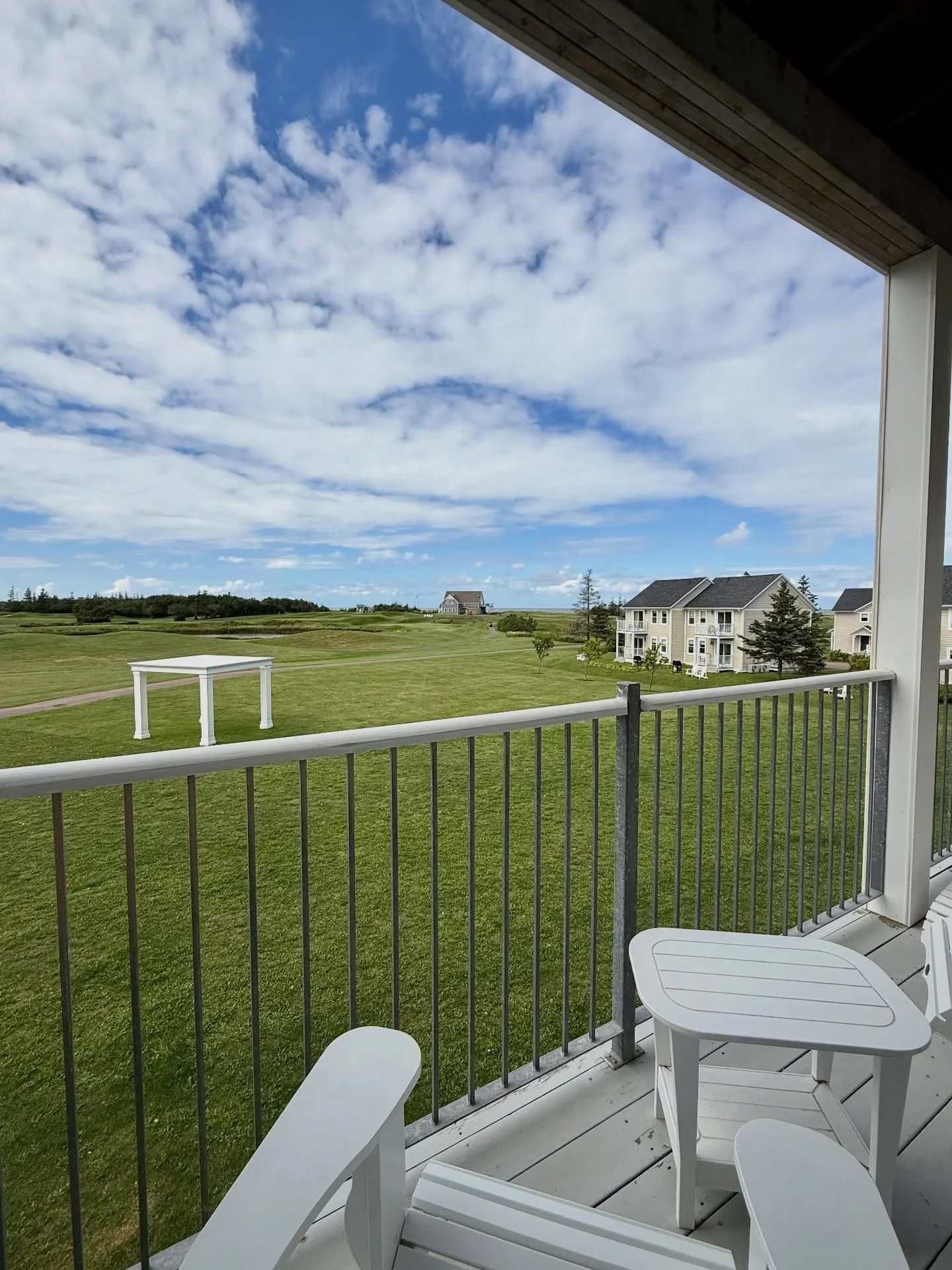 Life is good. ❤️ We&rsquo;re settled into a beautiful suite with a view, and the resort thoughtfully gifted us a bottle of wine to enjoy during our stay at Prince Edward Island&rsquo;s @roddcrowbush.

Couldn&rsquo;t ask for a better fit. Eric is in g