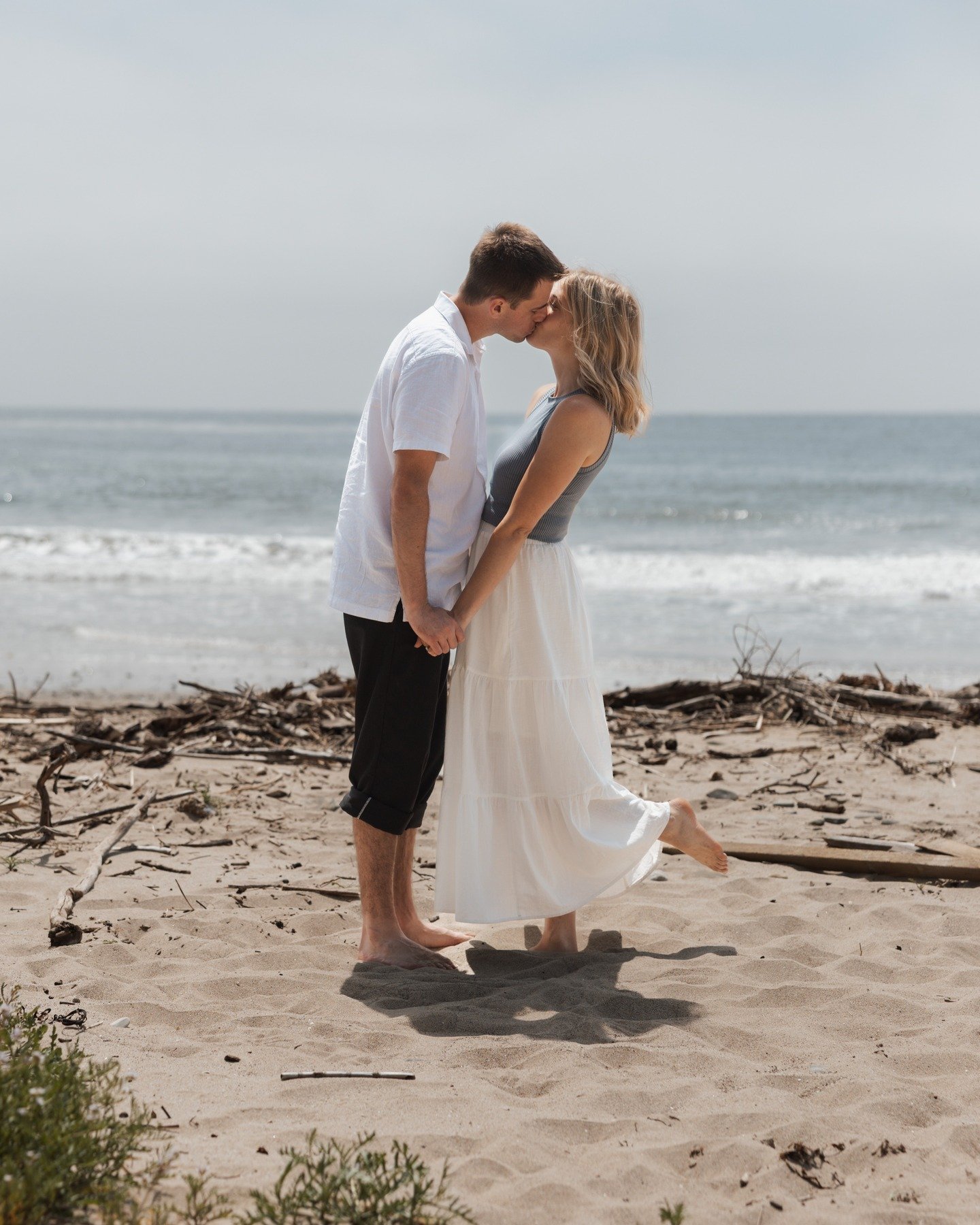 A little Santa Barbara beach session with our good friends Madison &amp; Dan ! These two are getting married at Hume in August and it&rsquo;s gonna be a good one. Kinda made us realize how much we love shooting beach sessions like this so if you&rsqu