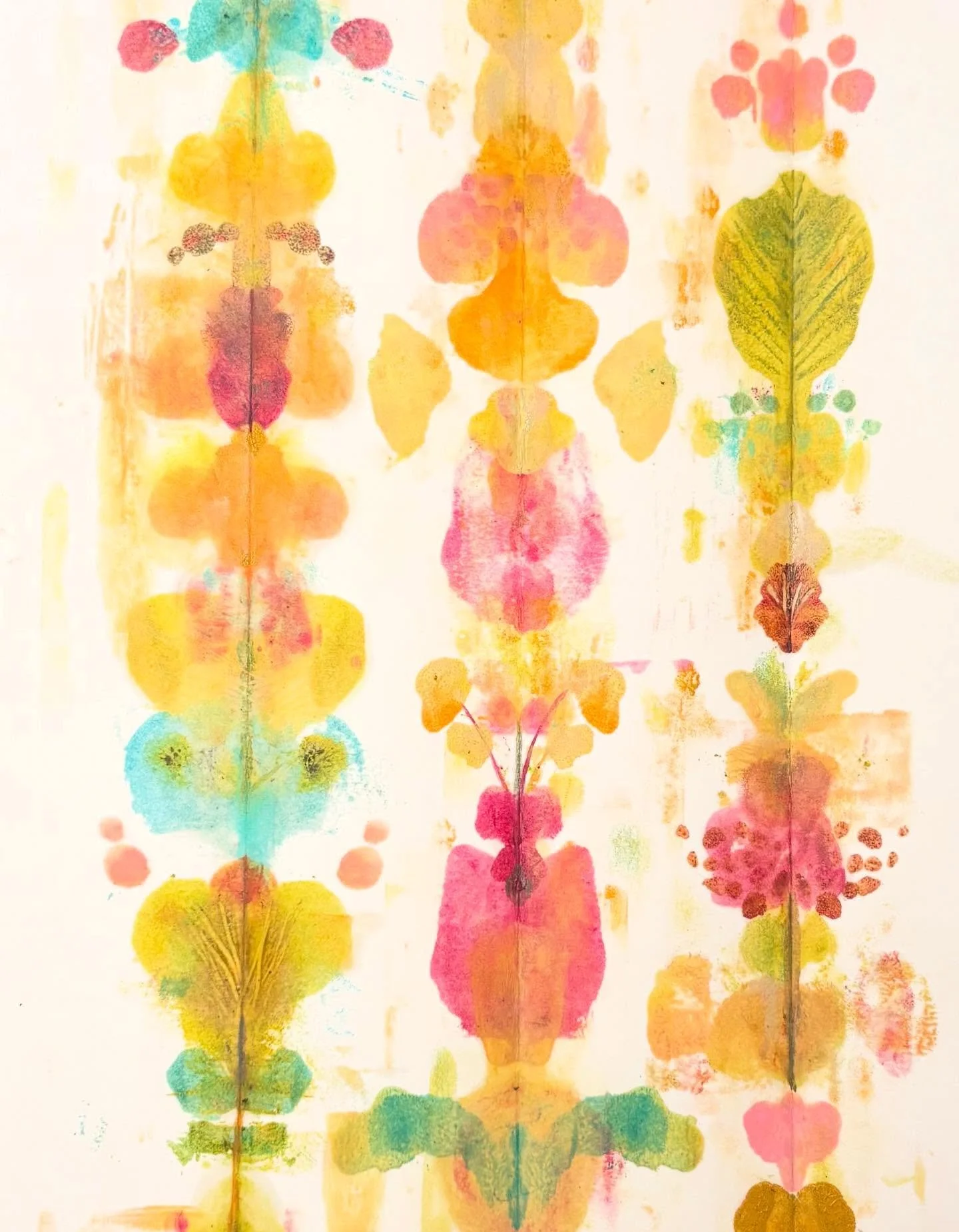 Organic shape language.
#organicshapes #botanicalshapes #plants #plantpattern #plantsilhouette #floral #abstractfloral #shapelanguage #plantshapes #plantsofinstagram #summerfloral #summerplants #flowerimpressions #summerprint