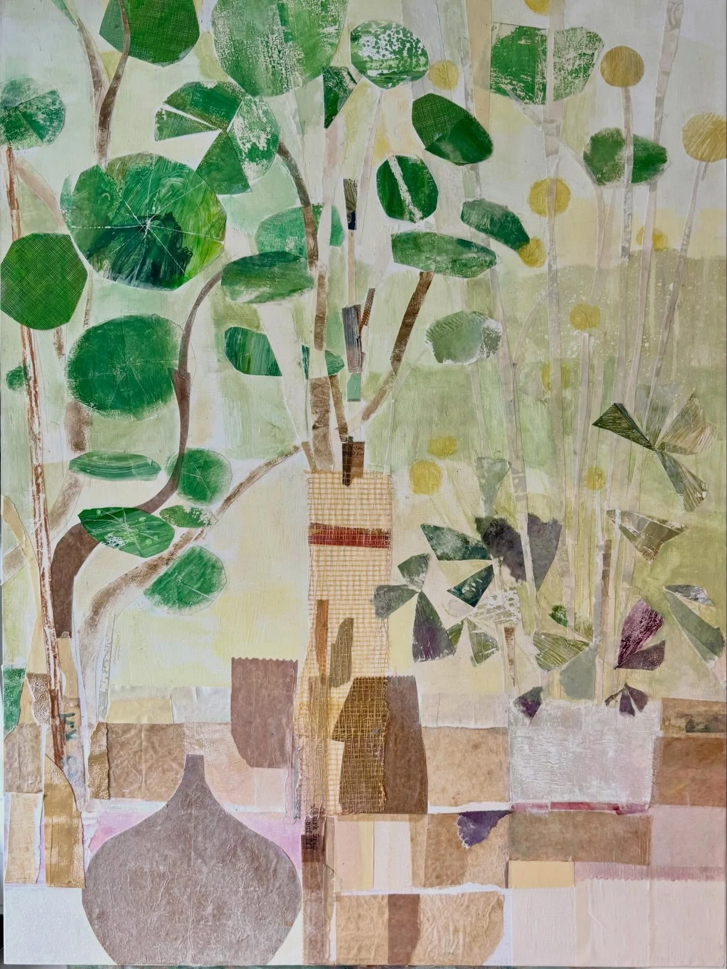 Pilea and clover study. 
I&rsquo;ve been working on this still life for a while..final feeling like maybe it&rsquo;s done. It&rsquo;s funny, I started not even intending to do a still life but somehow the shapes I saw reminded me of my Pilea plant so