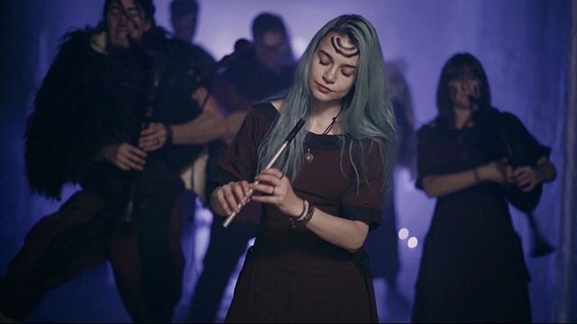 Finally! In less than two hours we&rsquo;ll release our new music video and song SNJ&Oacute;R ELDUR! 💙 Join us on our youtube premiere (link in bio)✨
*
*
*
🎥 by @_lpfoto_ 
@varda_band #musicvideo #release #newmusicfriday #musicvideo #musicians #fol