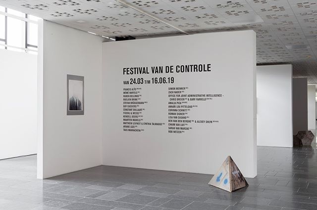 vanavond/tonight/ce soir
FINISSAGE
Program:
7:30 pm: The Invisible Road - walk and performance of Maarten Inghels
Departure and arrival at Hasselt Cultural Center 8:45 pm: &quot;Traces&quot; (duration 50 &quot;)
Concept, game and installation Patrici