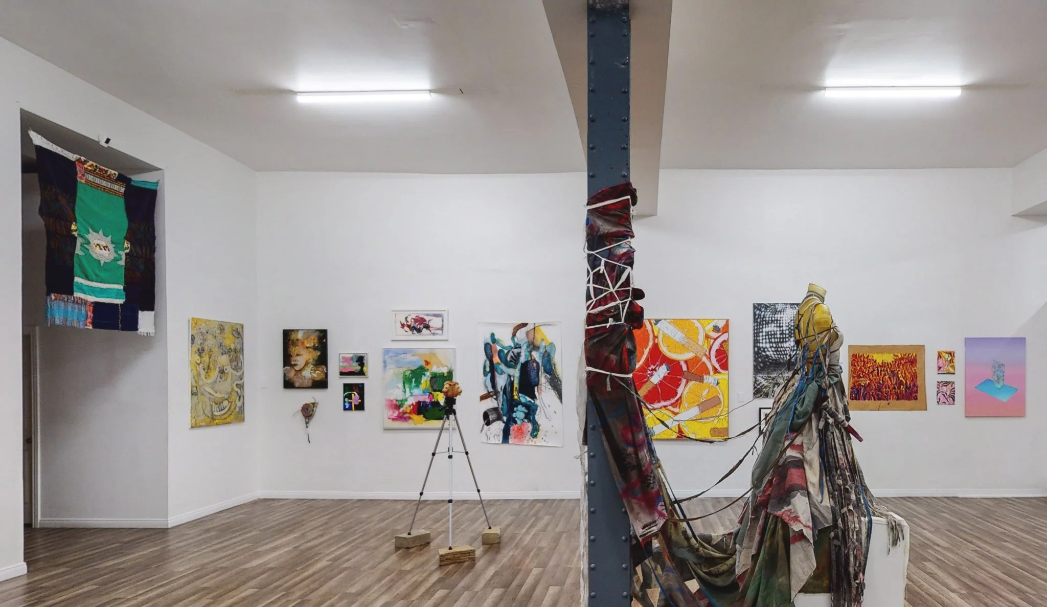 Wonzimer-Salon-De-Imperfectionism-Group-Exhibition-07212021_104950.jpg