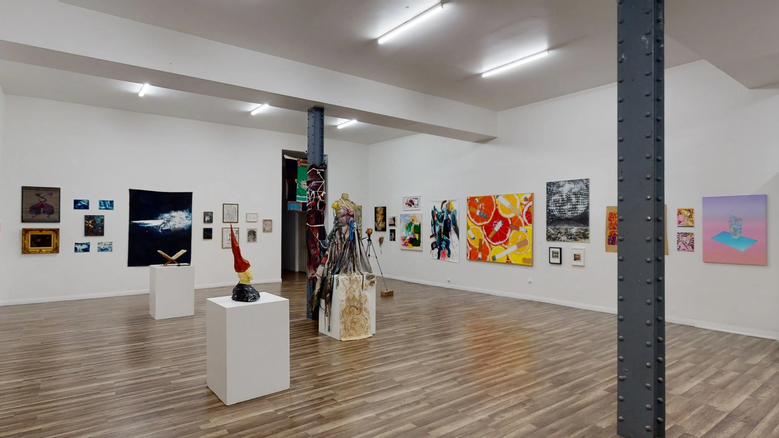 Wonzimer-Salon-De-Imperfectionism-Group-Exhibition-07212021_220245.jpg