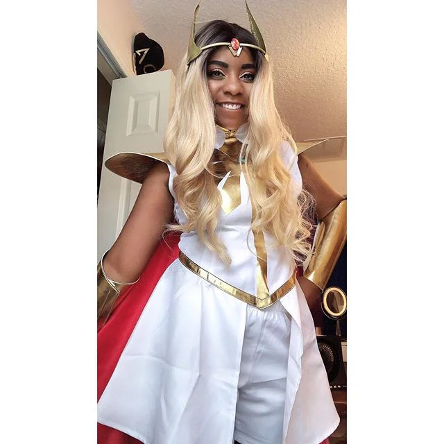 🌟 for the honor of grayskull!! 🌟 
i finally got to debut my she-ra cosplay this weekend and i was so nervous and excited i actually teared up while looking in the mirror 😭 this cosplay just makes me feel so powerful and confident!! i hope to take 