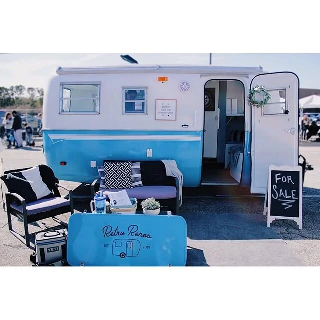 i had so much fun and got a ton of inspo for my future home at the tiny home expo last weekend!! ✨ here are some shots i got from a cozy camper being shown by @retro_renos 💕