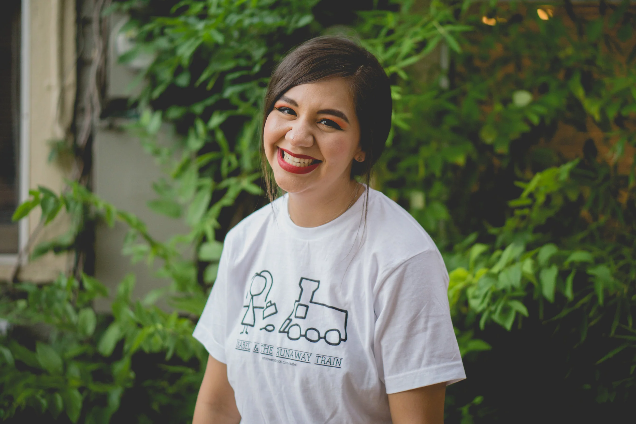 Mykkaela Garcia plays Isabel