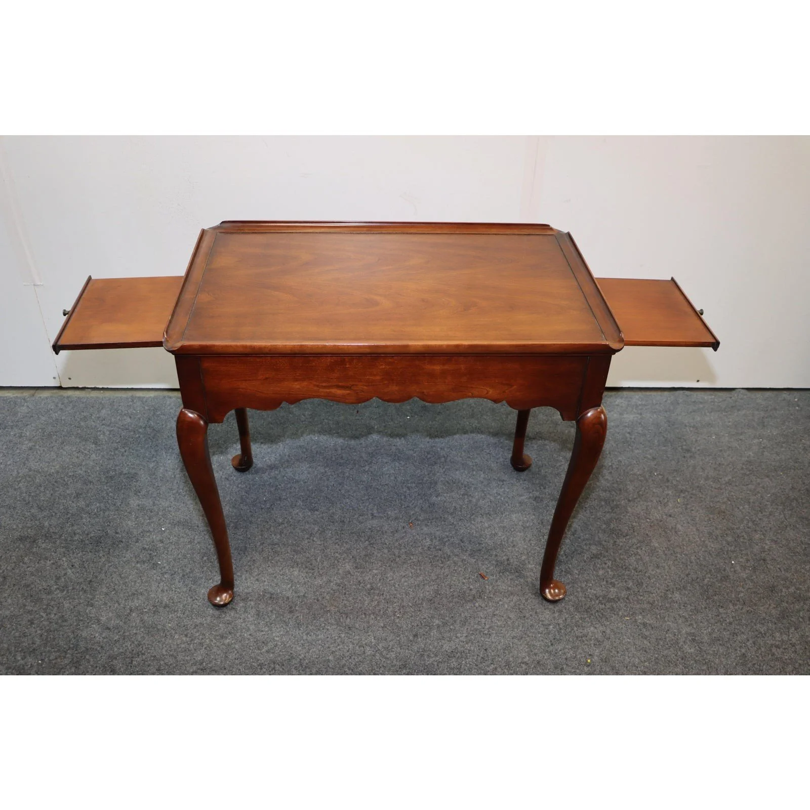 Statton Queen Anne Style Cherry Tea Table — Sonty Johns' Antiques