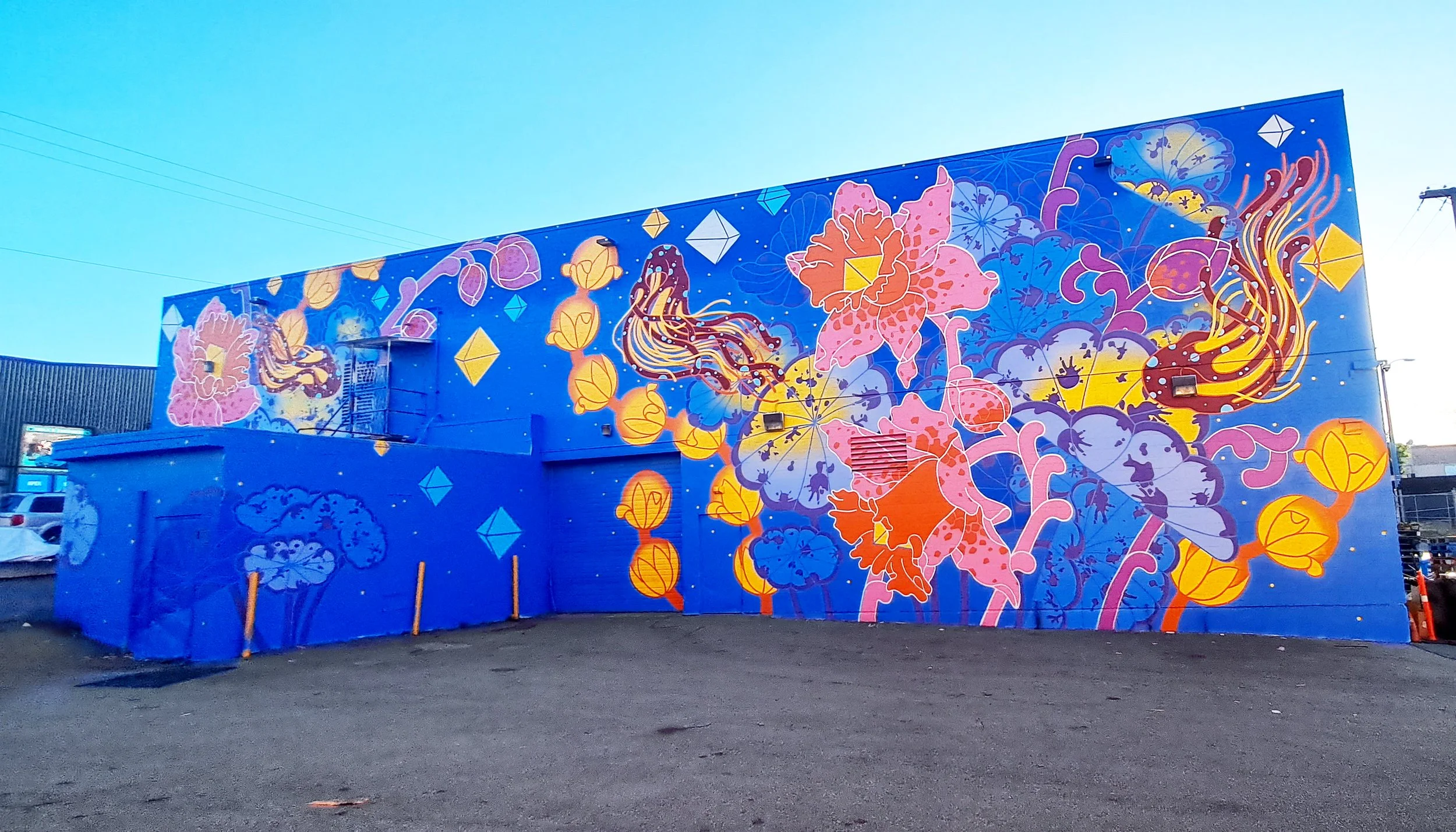  "Stellate Daffodils"  32’x100’ Exterior Acrylic Paint, Spray paint  VANCOUVER, Canada - 2023  Client: Low Tide Properties + Vancouver Mural Festival 