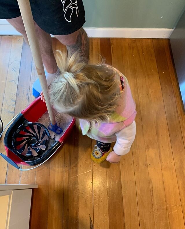 Our good friend Dai is living with us at the moment and is probably the BEST house guest one could ever hope for! ⁠
⁠
Brings endless amounts of red wine and chocolate.⁠
⁠
Knocks off work early... "I'm just going to vacuum and mop, where do you keep the Floor Cleaner?" ⁠
⁠
I should have felt embarrassed when he pulled out the couches to vacuum behind them (cos I've never done that since we moved in!) but I didn't even care.  Socks, pens, credit cards, the mystery has been solved as to where they disappear to! ⁠
⁠
Along with cooking us delicious meals, unstacking the dishwasher, my favourite part is that we all sit around and actually have a proper conversation (it's an old- fashioned thing when you speak face-to-face) you should try it!⁠