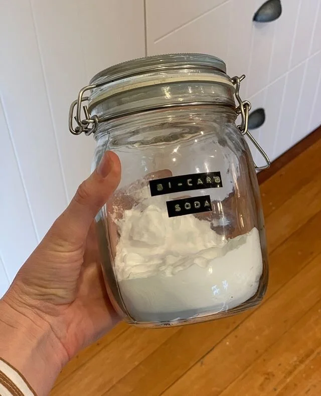 👩🏽&zwj;🎨Clean and Remove Crayon Marks from Walls 🎨⁠
⁠
We're just starting the scribbling-on-the-wall stage, but we like to call it street art around here. ⁠
⁠
To remove, try sprinkling a wet cloth with baking soda and then gently wipe the wall with the cloth until the crayon marks disappear. Good luck!