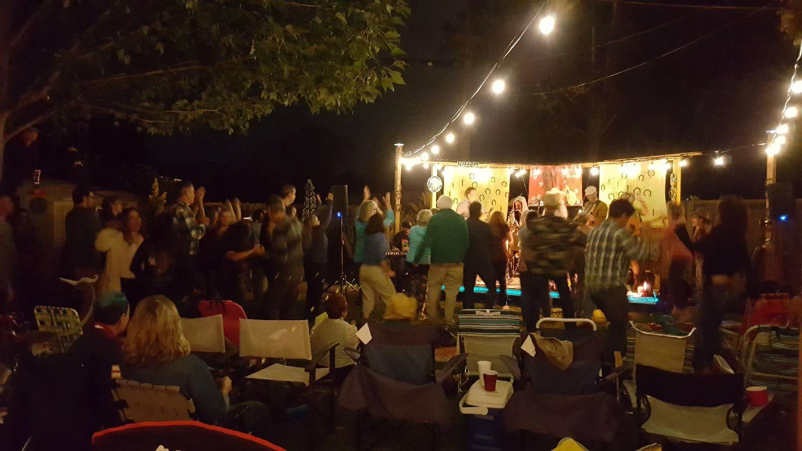 Mumbo Gumbo gets Bootleggers dancing!