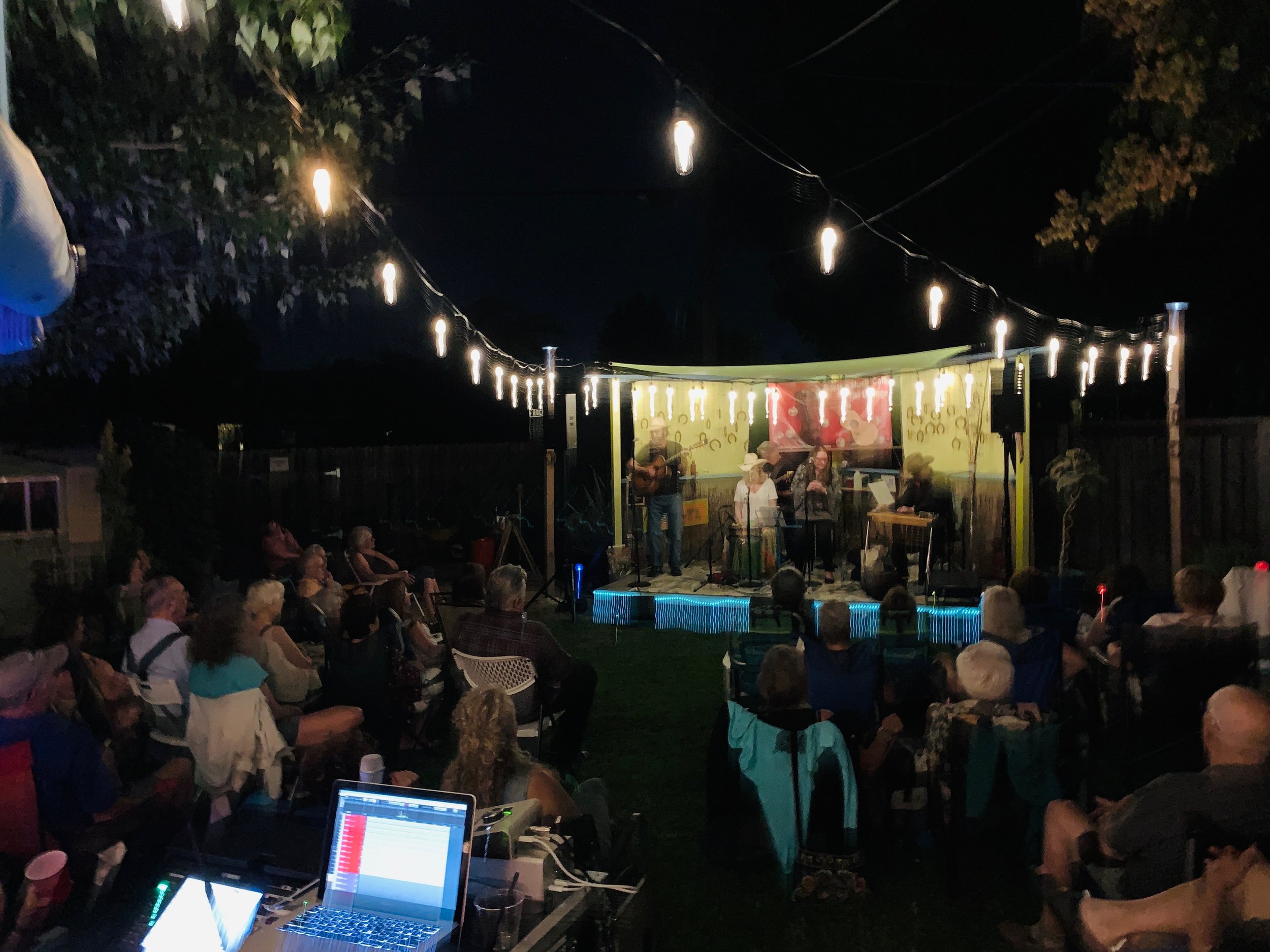 Willie Ray Phil &amp; The Sob Sisters - 2019-08-31