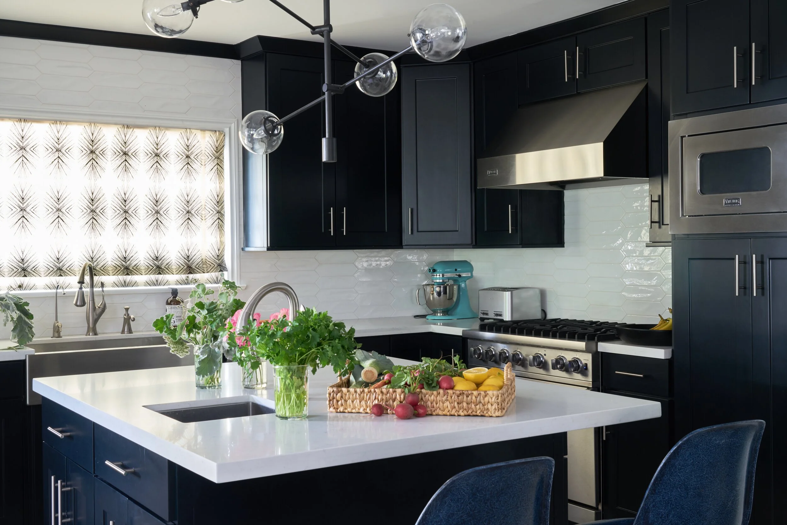 AnnieFairDesign_PasadenaKitchenIsland.jpg