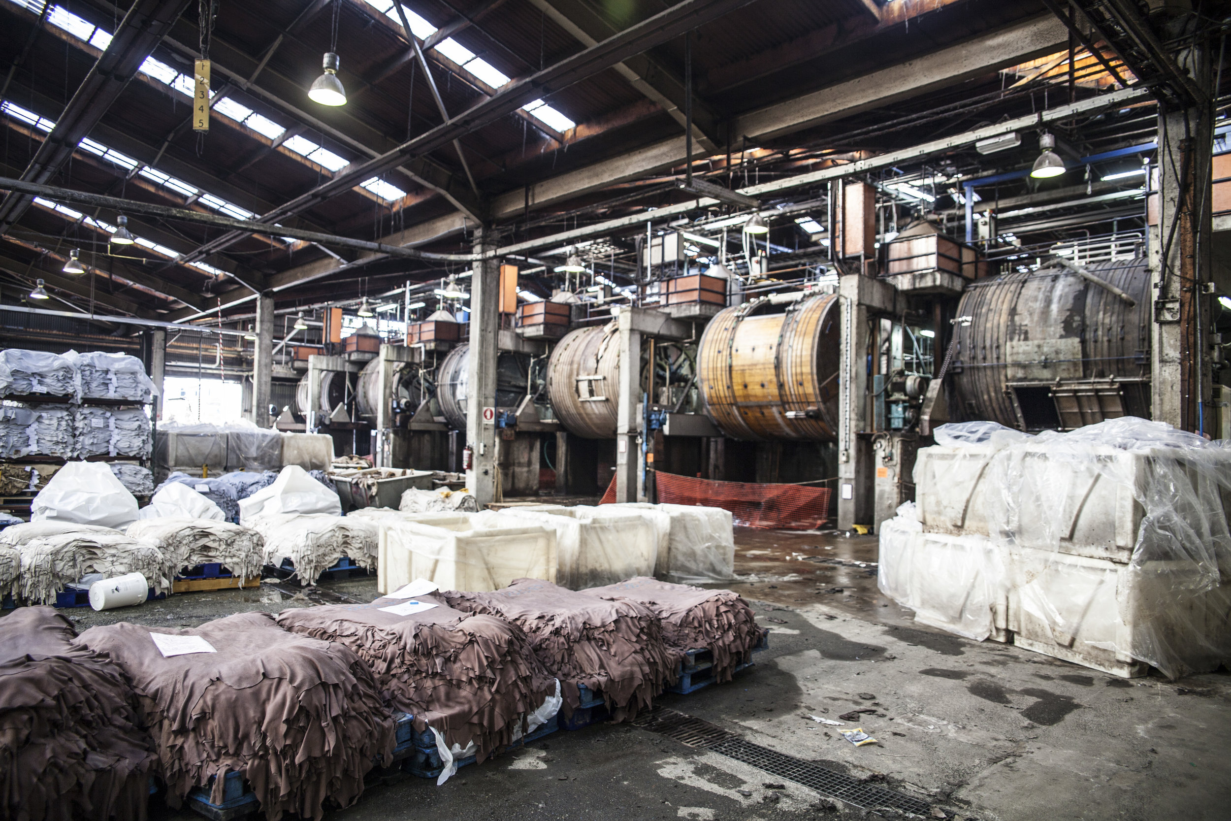 Warehouse produce leather goods products