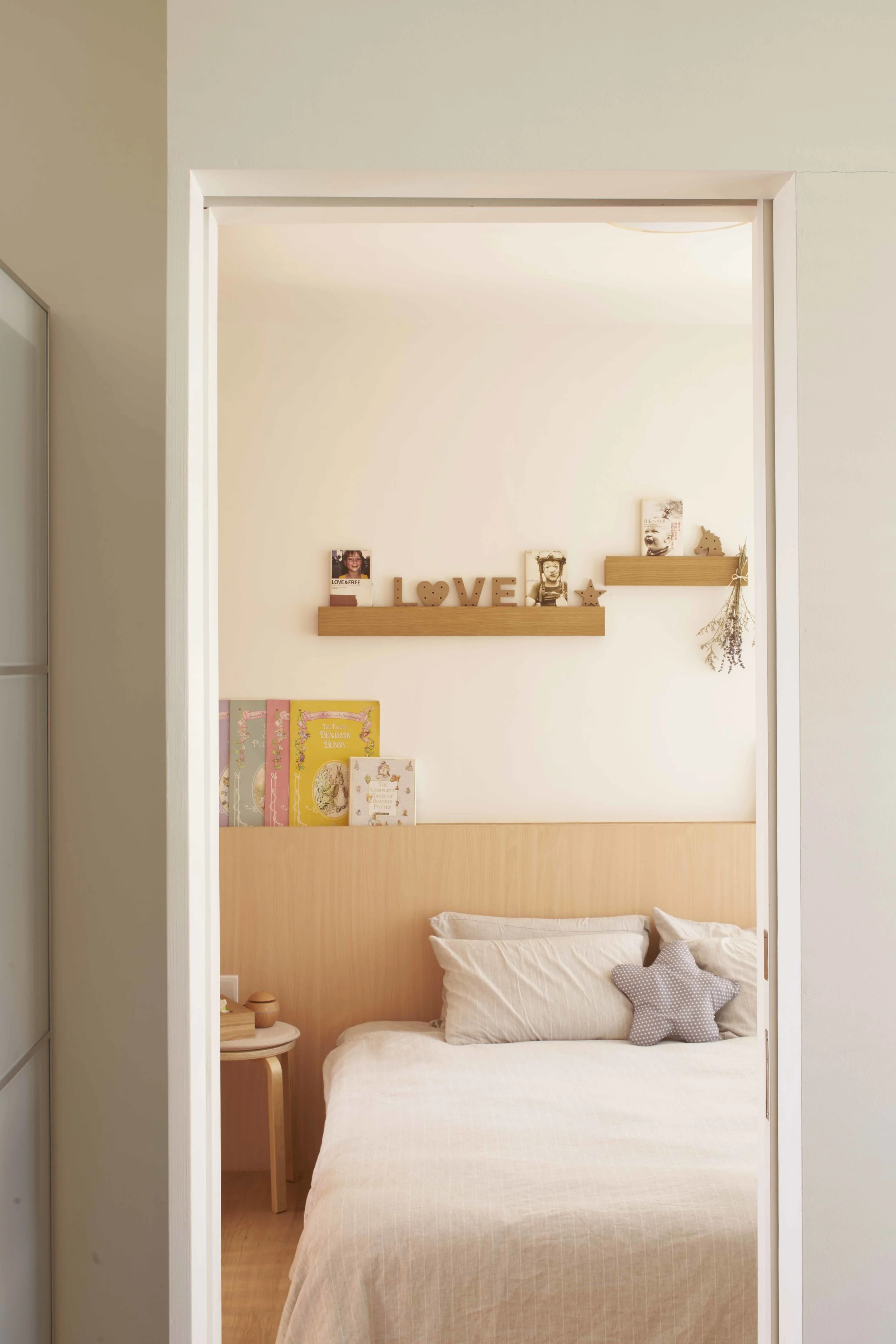 Edgedale 48_hi_edited_LO.jpg