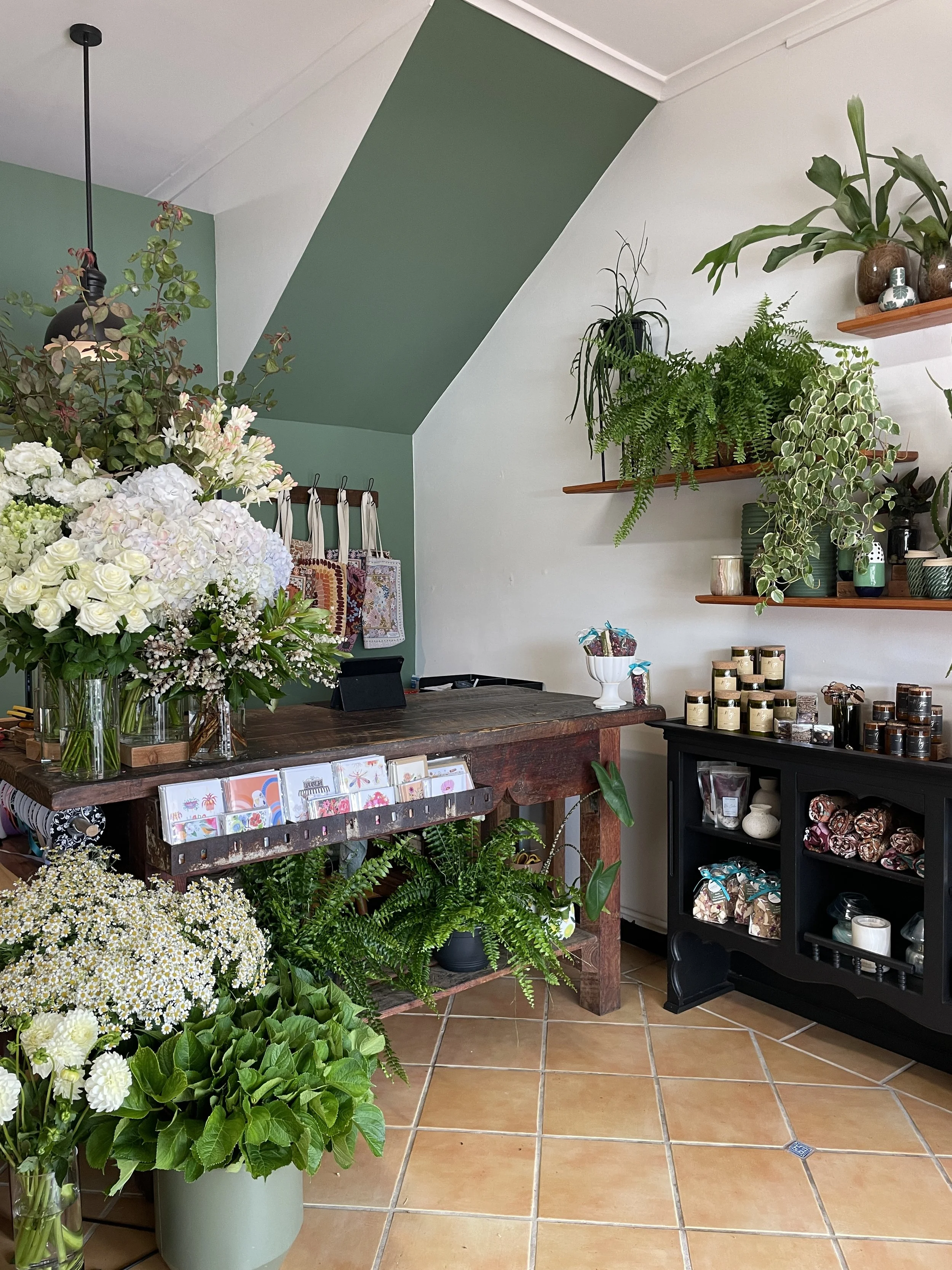 flower-shop-boutique-elegant.JPG