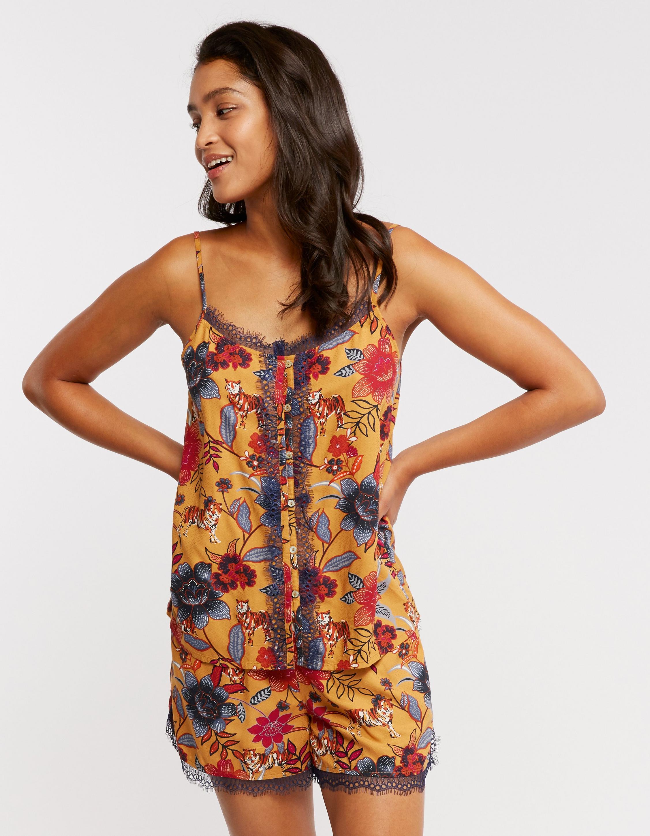 942783_Saffron_Model_Front_2.jpeg