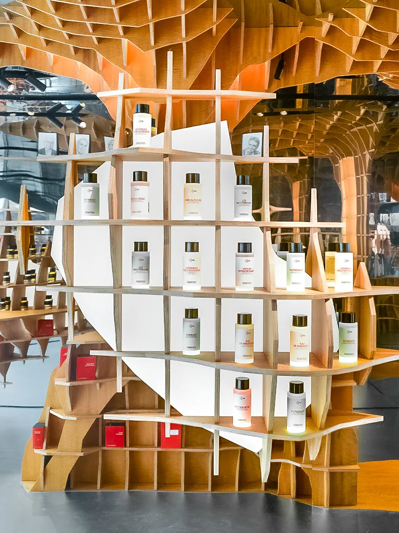 ParfumerieParis6.jpg