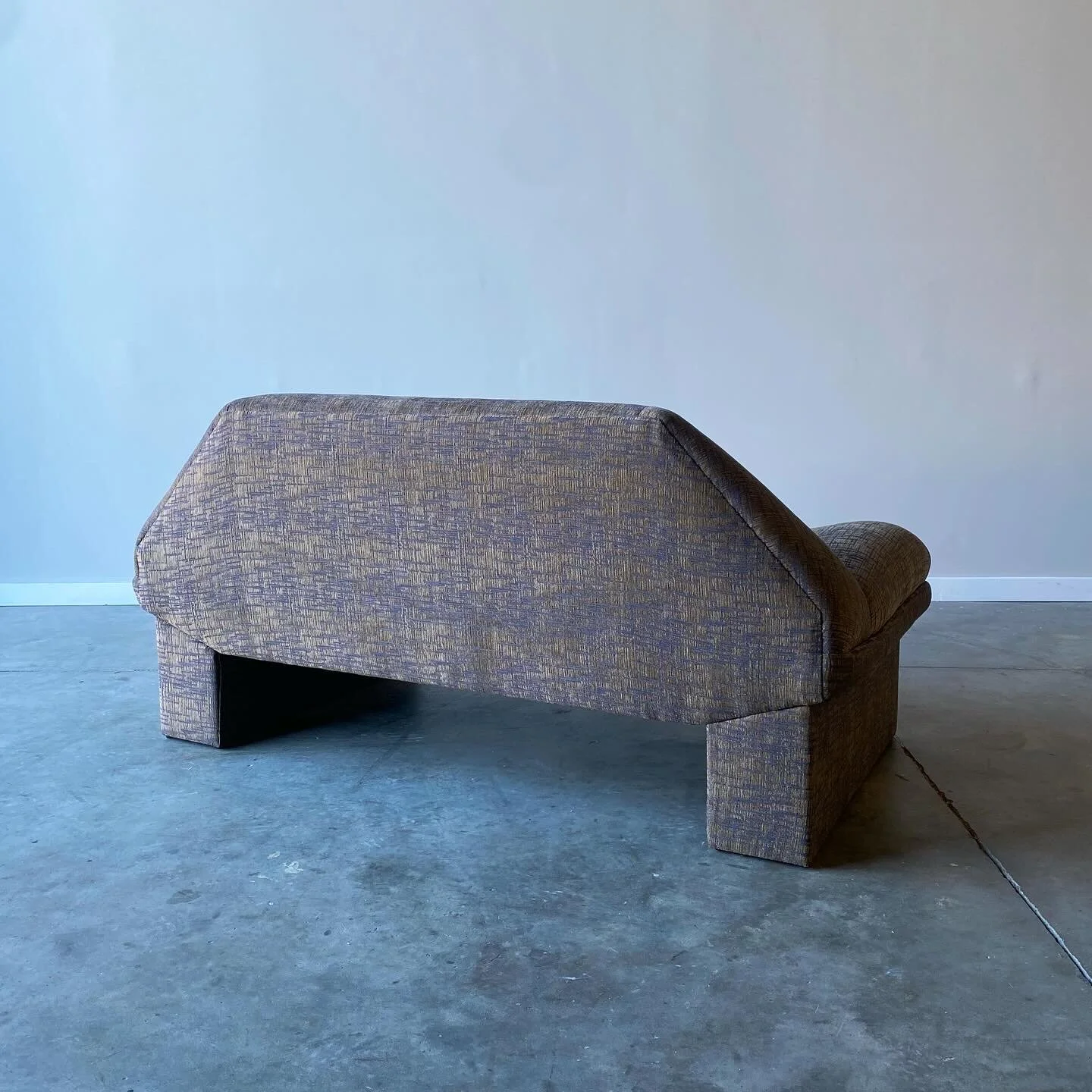 E4595945-FCAF-4239-B381-3EFBA3F17CFC