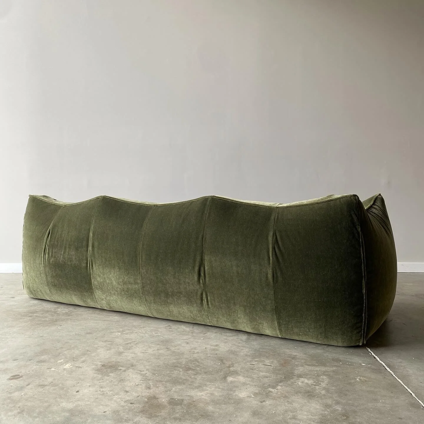 FA20B74B-FDD1-4C44-BCCF-F90020BE34AF