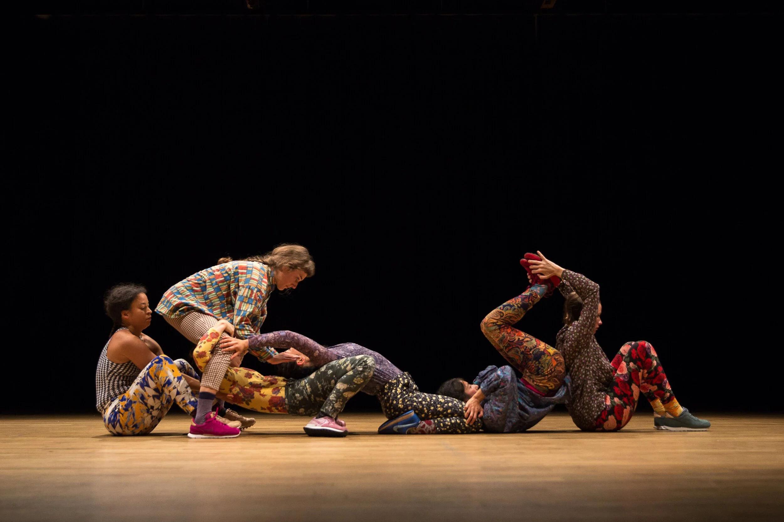 SCREENSAVER SERIES by J NEVE HARRINGTON @Theater Casino Zug