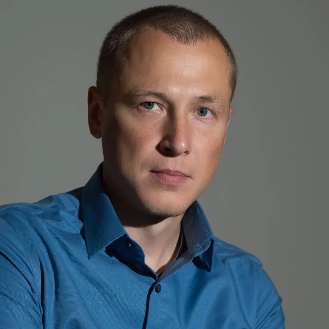 alexi1.jpg
