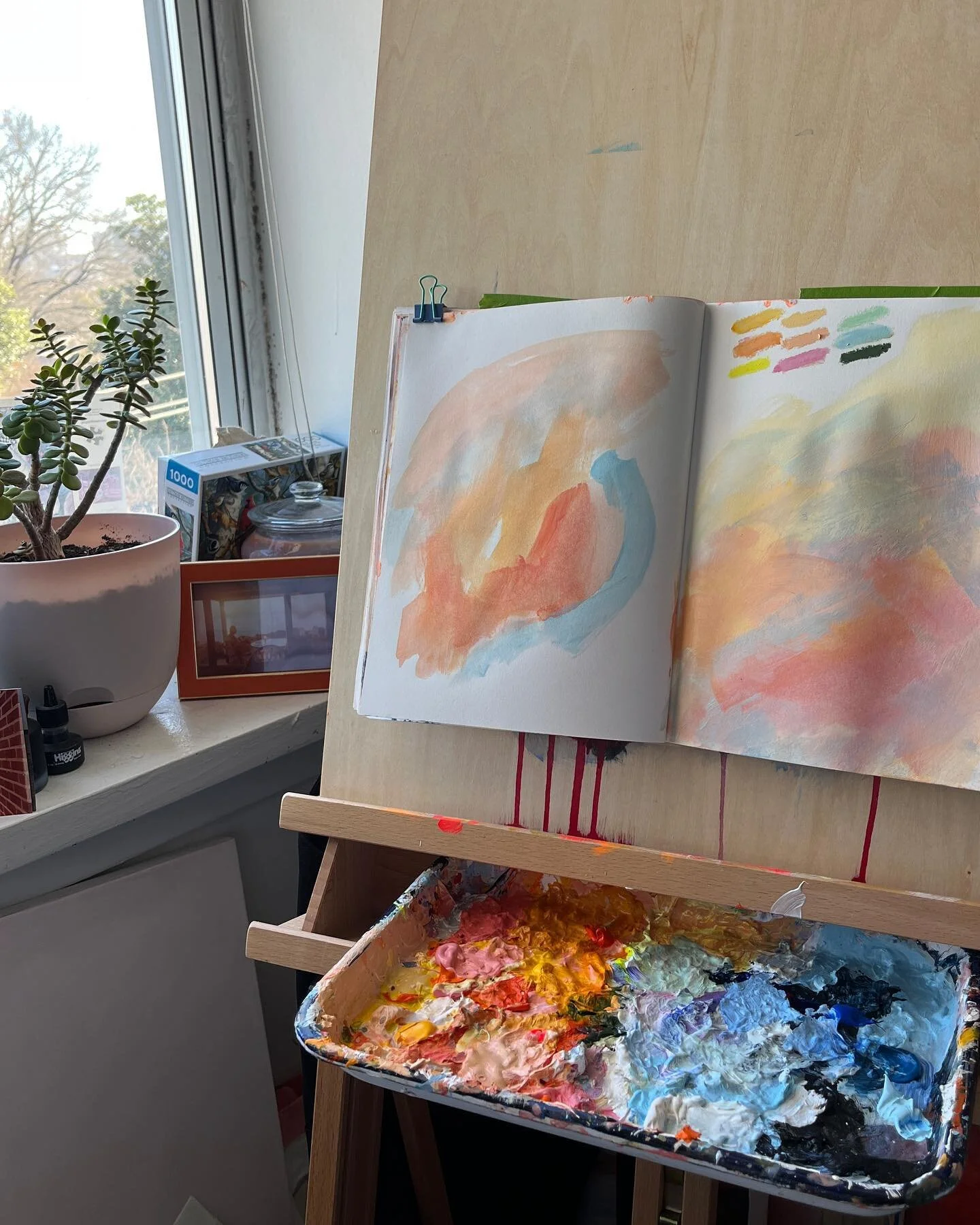 today in the sketchbook 📓🌾 working on color palettes for a spring collection ☁️